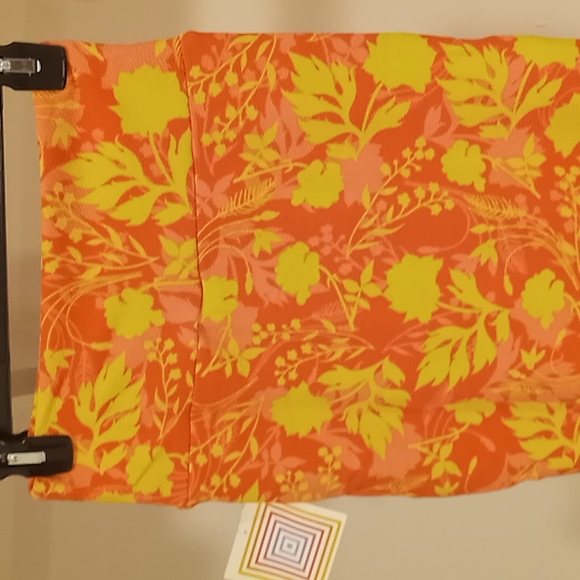 NWT LuLaRoe simply comfortable floral Printed pink Cassie skirt xs - Picture 2 of 11